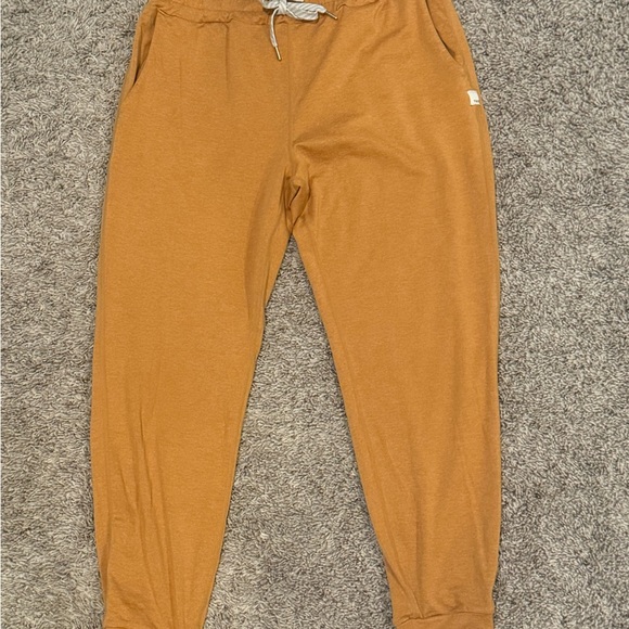 Vuori Joggers Size Small- EUC Heather Gray and Flax Heather - Picture 8 of 9